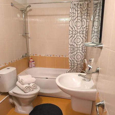 Cozy Nature , Great View, Free Parking Apartment