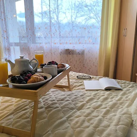 Mountain Silence - Cozy Retreat, Free Parking
